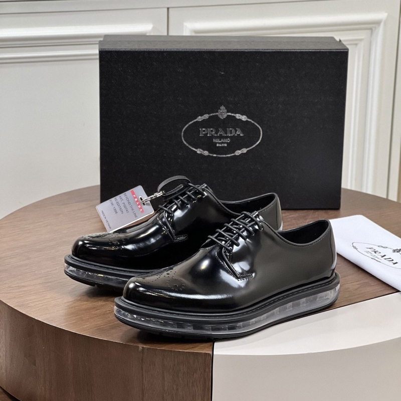 Pra*a leather shoes